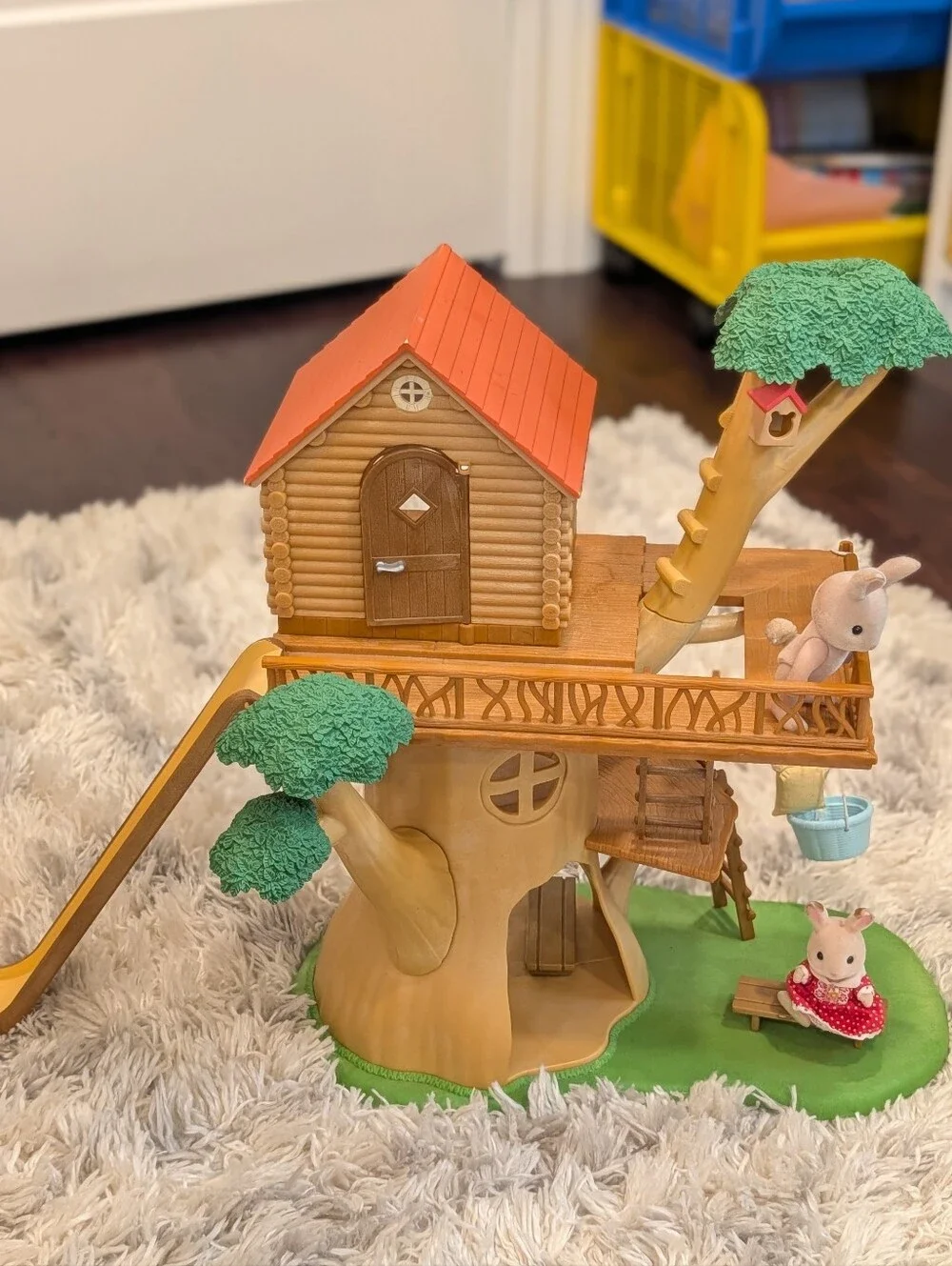 CALOCO CRITTERS Woodland Adventure Tree House Playset House And Accessories